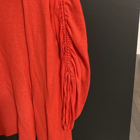 Buttonless cardigan worn great vibrant orange tone - Picture 3 of 4